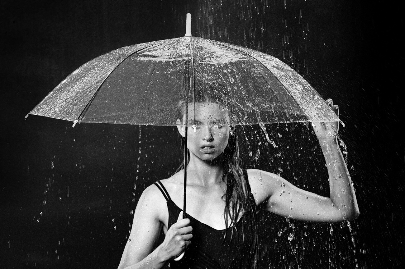 At a studio flash lights photography workshop, Warsaw, Poland.